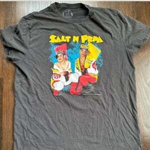 Lee Men's Salt 'n' Pepa Graphic Tee